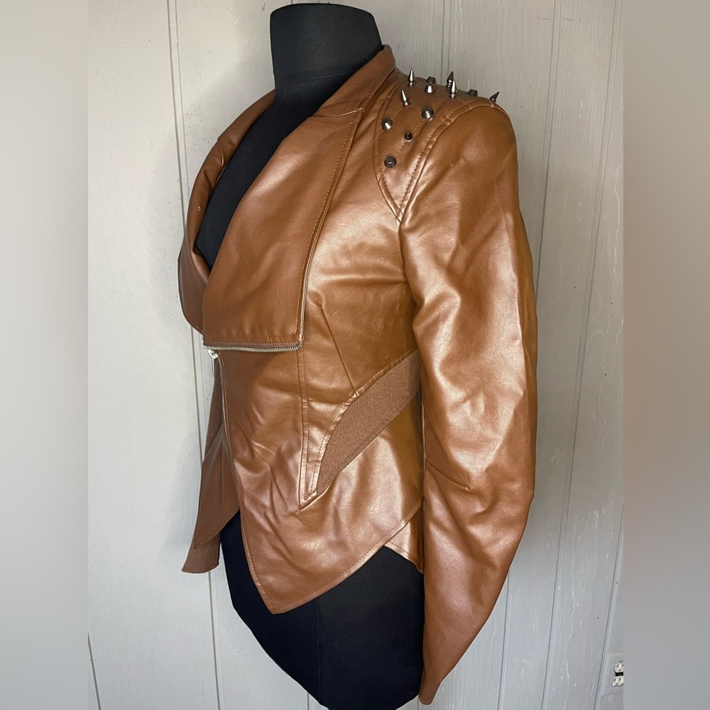 Love Tree Structured Studded Patent Leather Jacket View 3